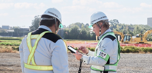 技術者の作業風景